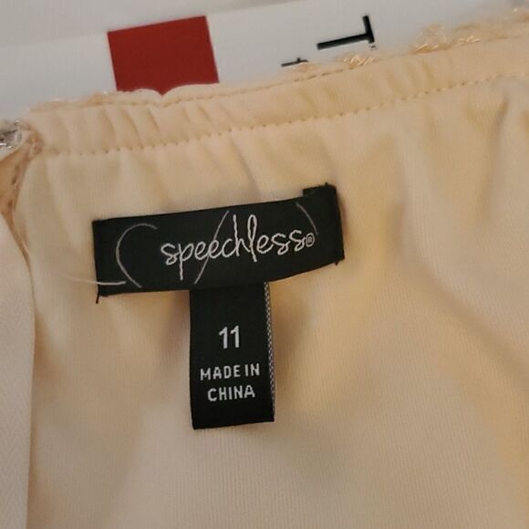 Speechless halter gown size 11  NWT peach - Picture 6 of 11